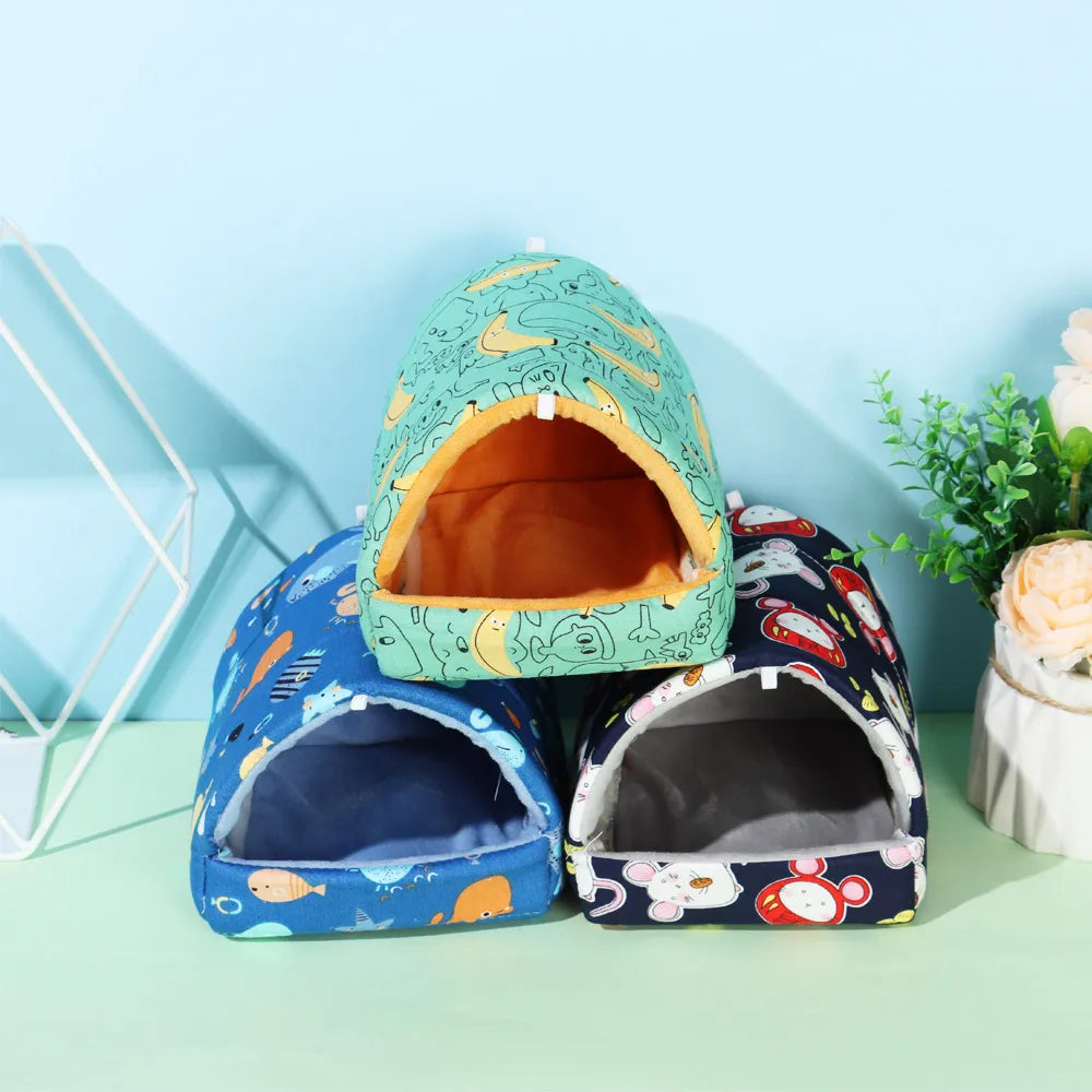Mini Cage Nest for Small Animals – Cute Cartoon Design