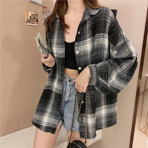 Women’s Plaid Button-Up Shirt – Long Sleeve Casual Vintage Style Top