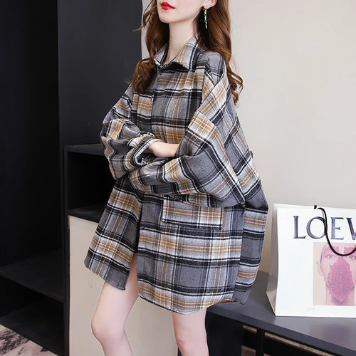 Women’s Plaid Button-Up Shirt – Long Sleeve Casual Vintage Style Top