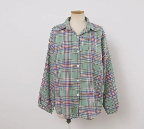 Women’s Plaid Button-Up Shirt – Long Sleeve Casual Vintage Style Top