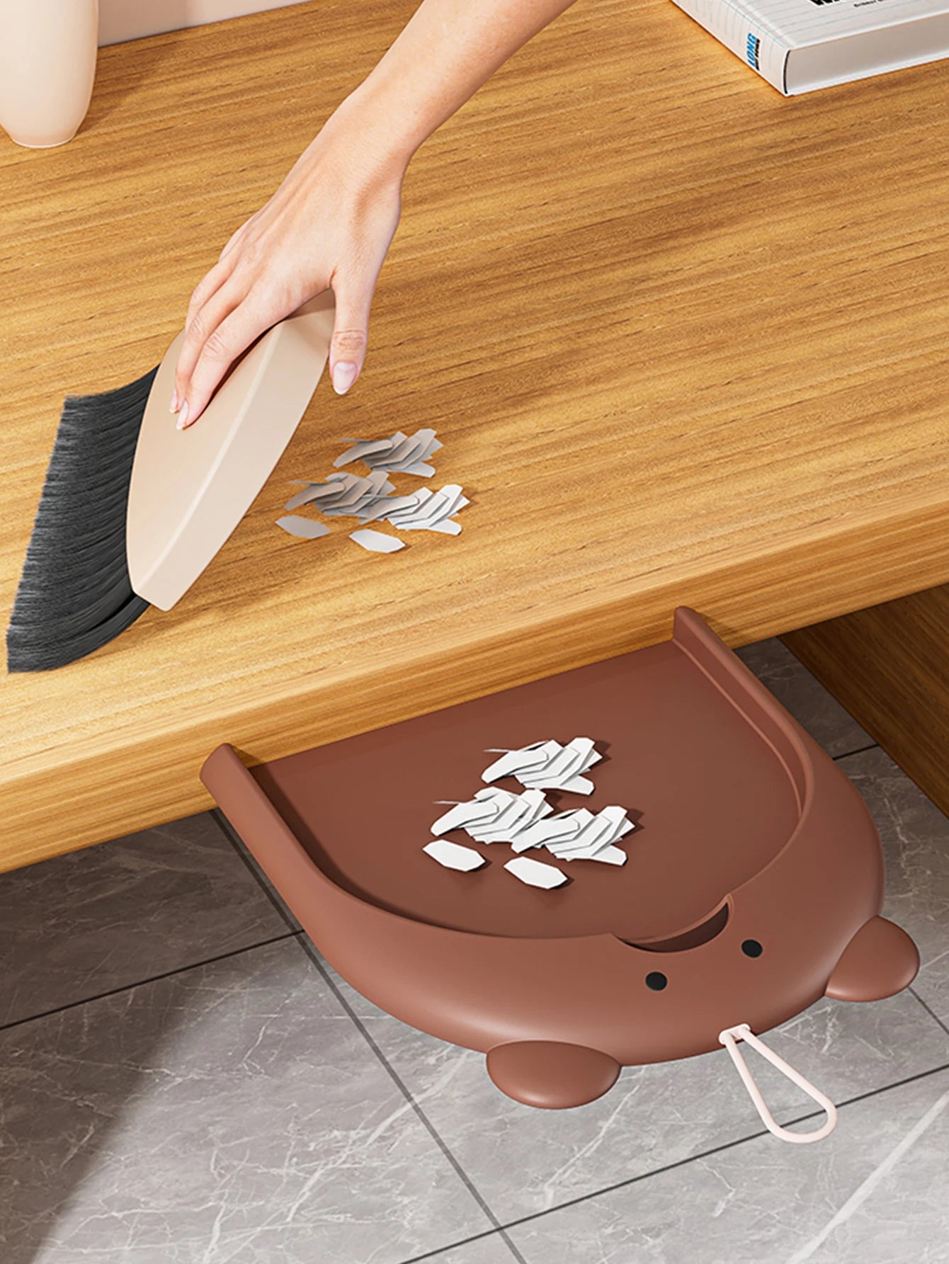 Cartoon Bear Desktop Cleaning Broom Set
