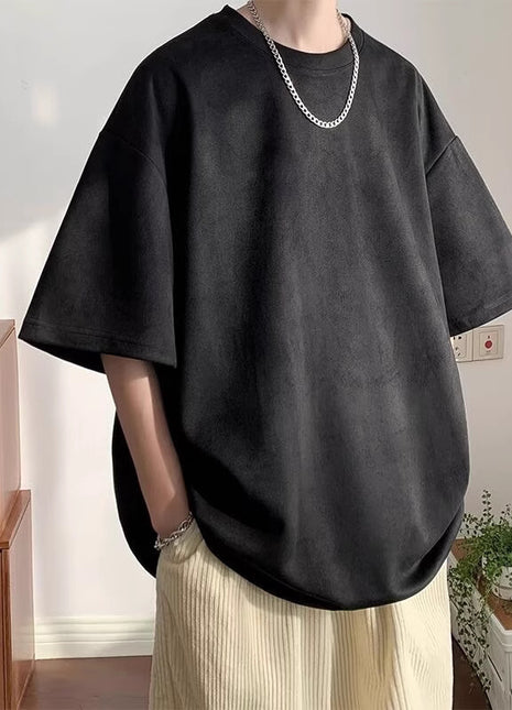 Loose-fitting T-shirt