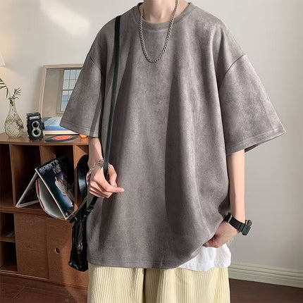 Loose-fitting T-shirt