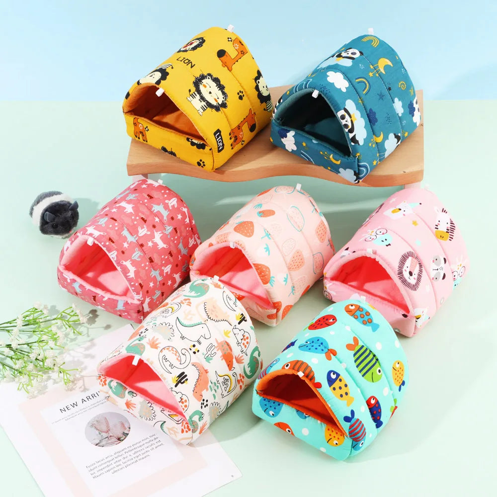 Mini Cage Nest for Small Animals – Cute Cartoon Design