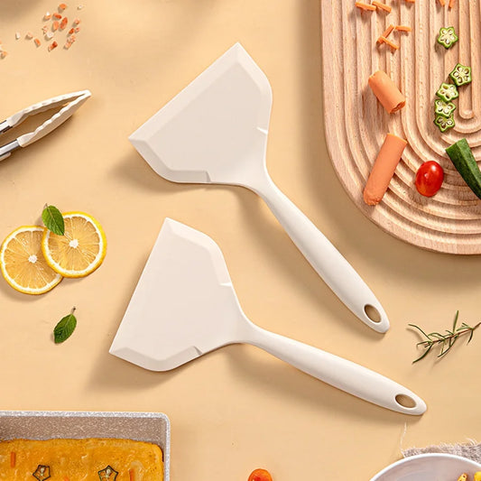 Heat-Resistant Silicone Spatula – Non-Stick Cooking Tool (1pc, Food-Grade)
